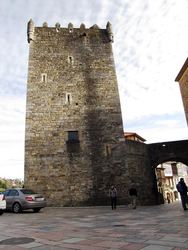 Torre de los Valdes