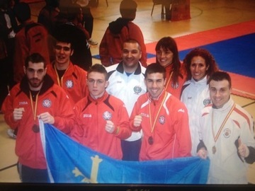 Buselo gana su décimo título, y Asturias suma 5 medallas, todas ellas del Shotokan.
